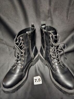 R2 Black Lace-Up Combat Boots with Side Zipper